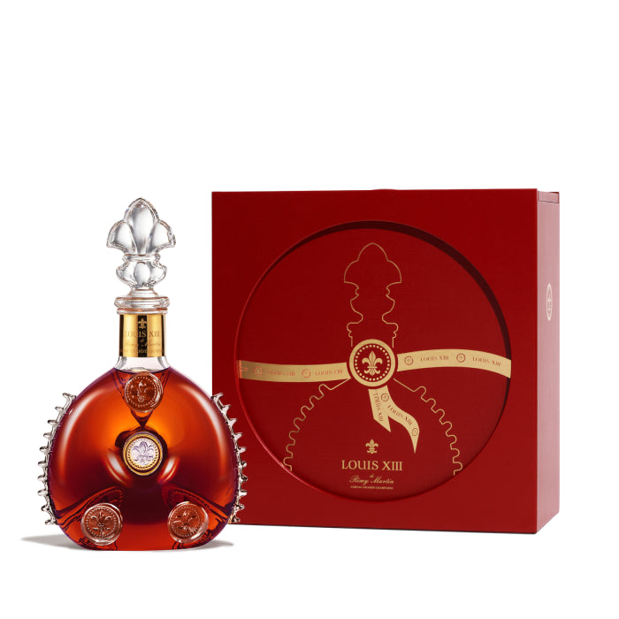 Festive Coffret 2025 LOUIS XIII Cognac - Official website Festive Coffret 2025 LOUIS XIII Cognac - Official website