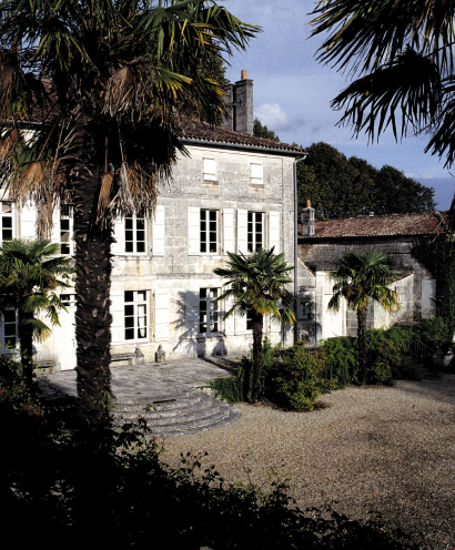 King of Cognacs Louis XIII Held An Event At Pre-War Mansion Palacio de  Memoria