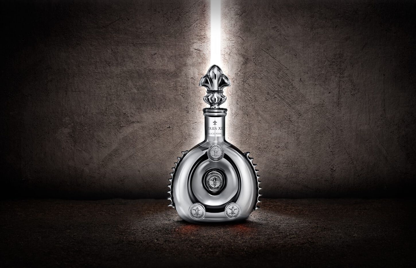 LOUIS XIII Black Pearl AHD - Limited Edition - Official Website